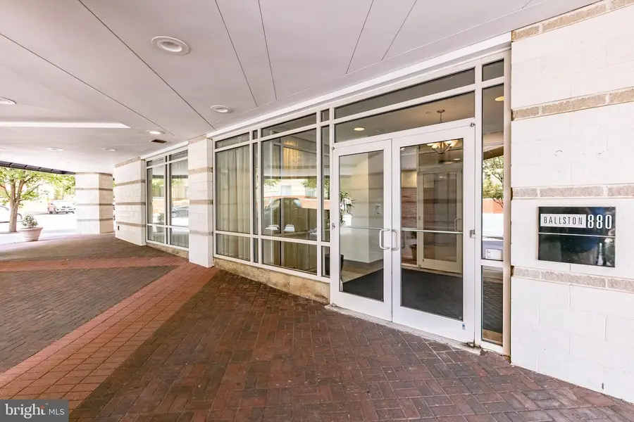 880 N Pollard St N #703, Arlington, VA 22203 - #3