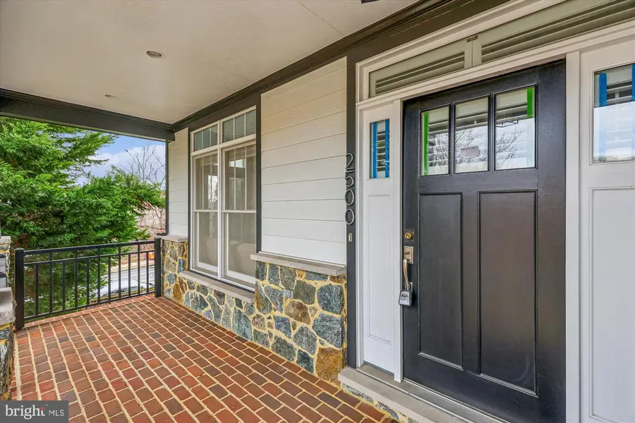 2500 12th St N, Arlington, VA 22201 - Image #3