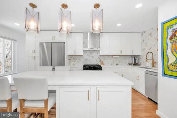 5025 7th Rd S #202, ARLINGTON, VA 22204