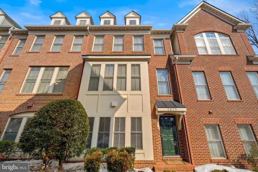 2613 S Kenmore Ct, Arlington, VA 22206 - #2
