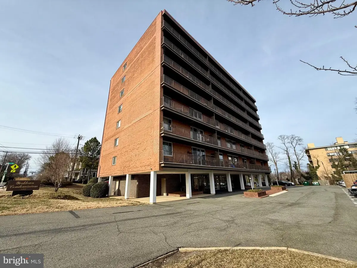 4343 Cherry Hill Rd ##705, Arlington, VA 22207 - Image #1