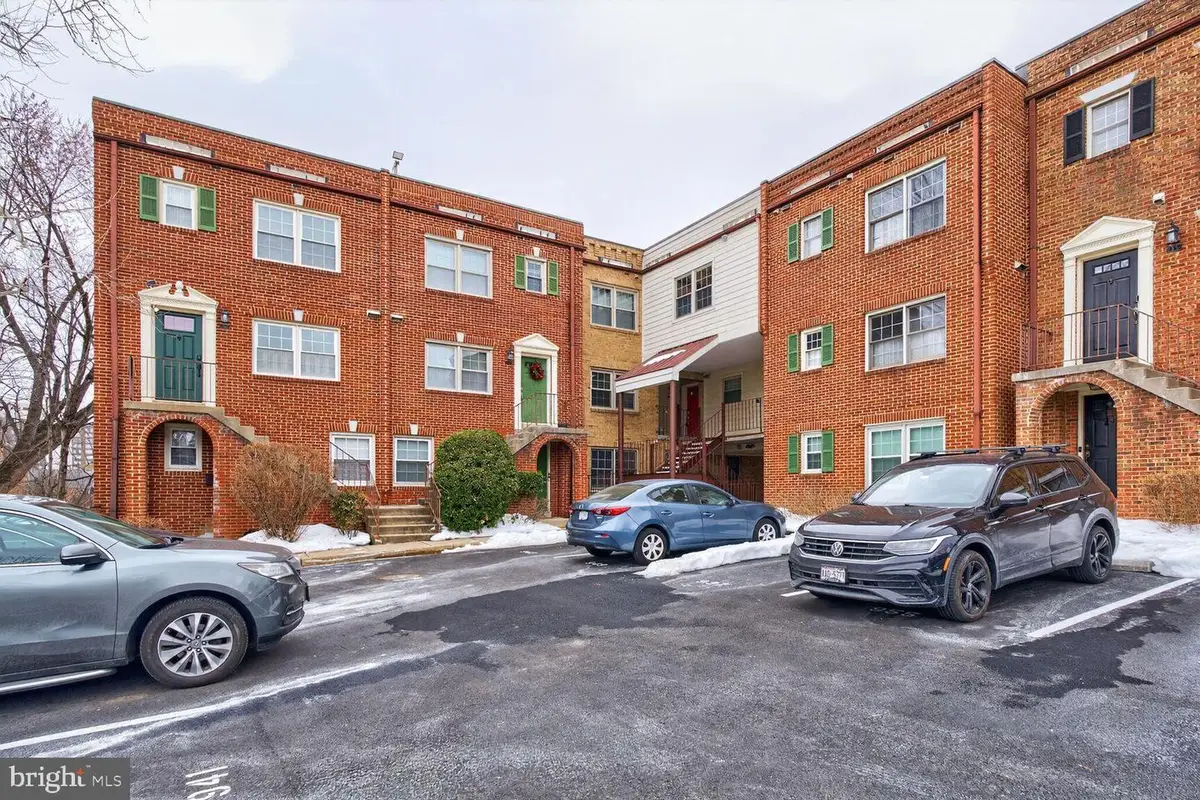 939 S Scott St #unit #1, Arlington, VA 22204 - #1