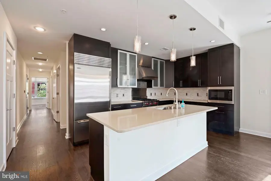 1610 N Queen St #213, Arlington, VA 22209 - #3