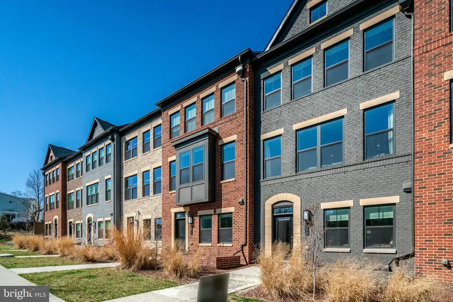 5369 8th Rd S, Arlington, VA 22204 - #2