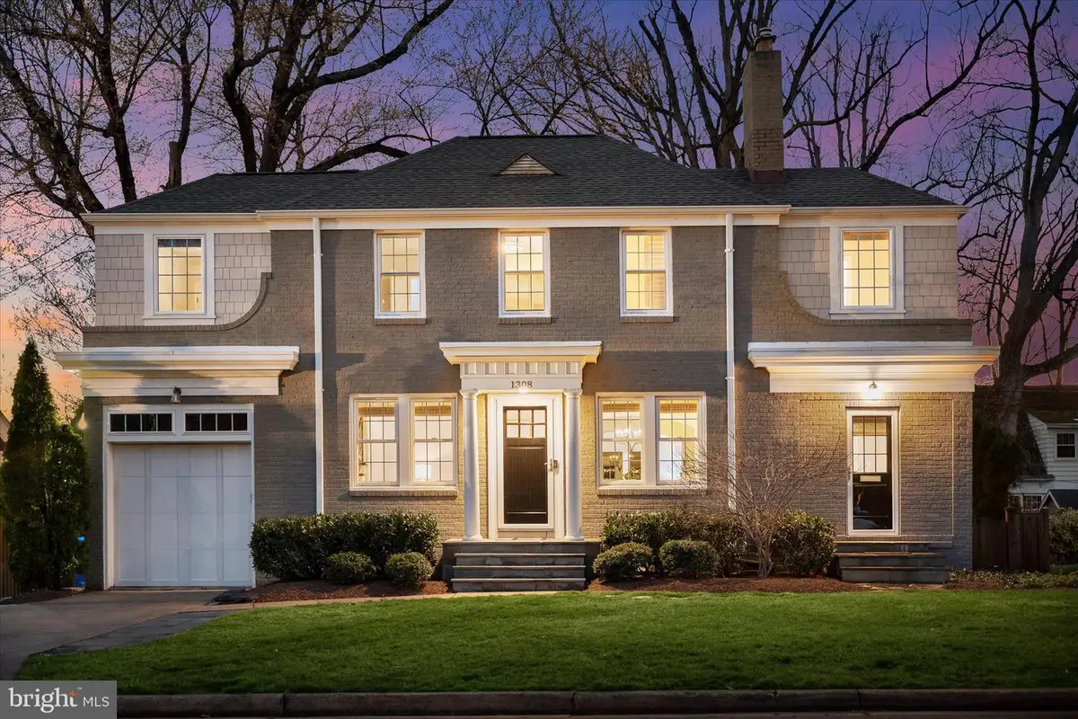 1308 N Illinois St, Arlington, VA 22205 - #1