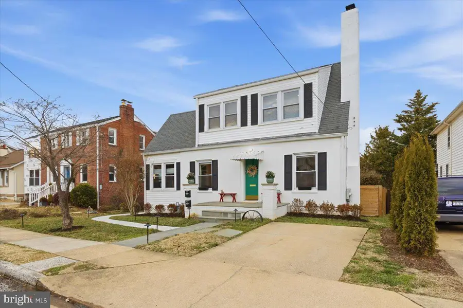 1023 19th St S, Arlington, VA 22202 - #2