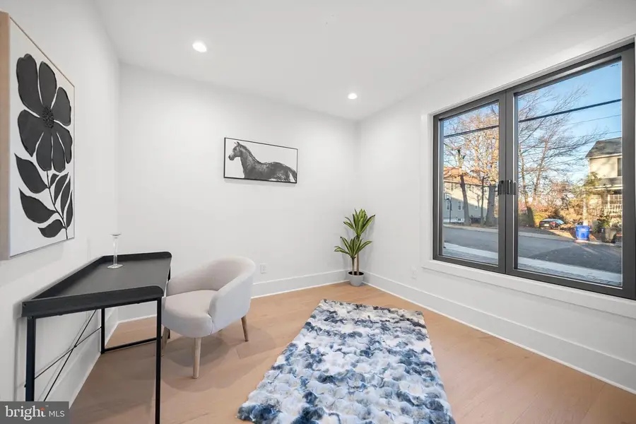 2100 S Nelson St, Arlington, VA 22204 - #3