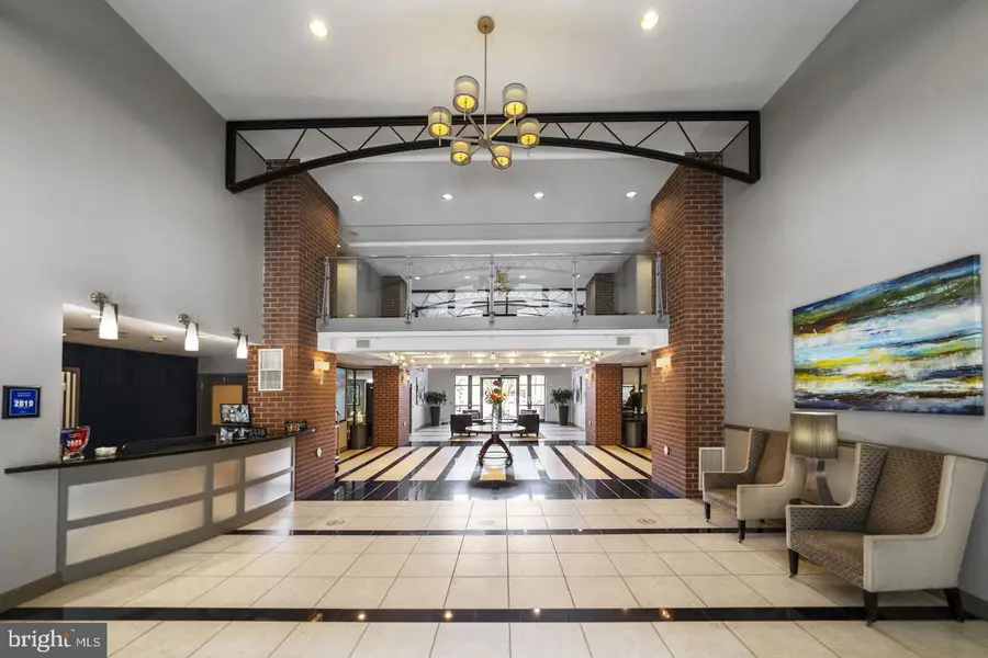 1021 N Garfield St #812, Arlington, VA 22201 - #3