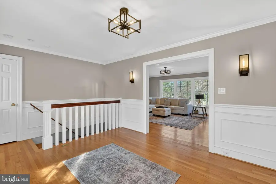 3830 Roberts Ln, Arlington, VA 22207 - #2