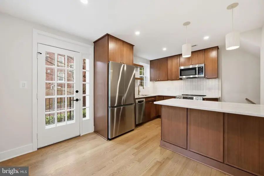 4849 28th St S #b, Arlington, VA 22206 - #3