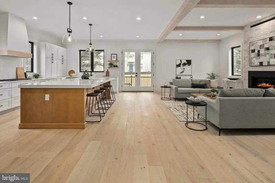 126 S Highland St, Arlington, VA 22204 - #3