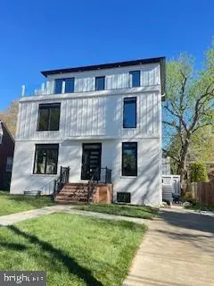 5709 5th St S, ARLINGTON, VA 22204