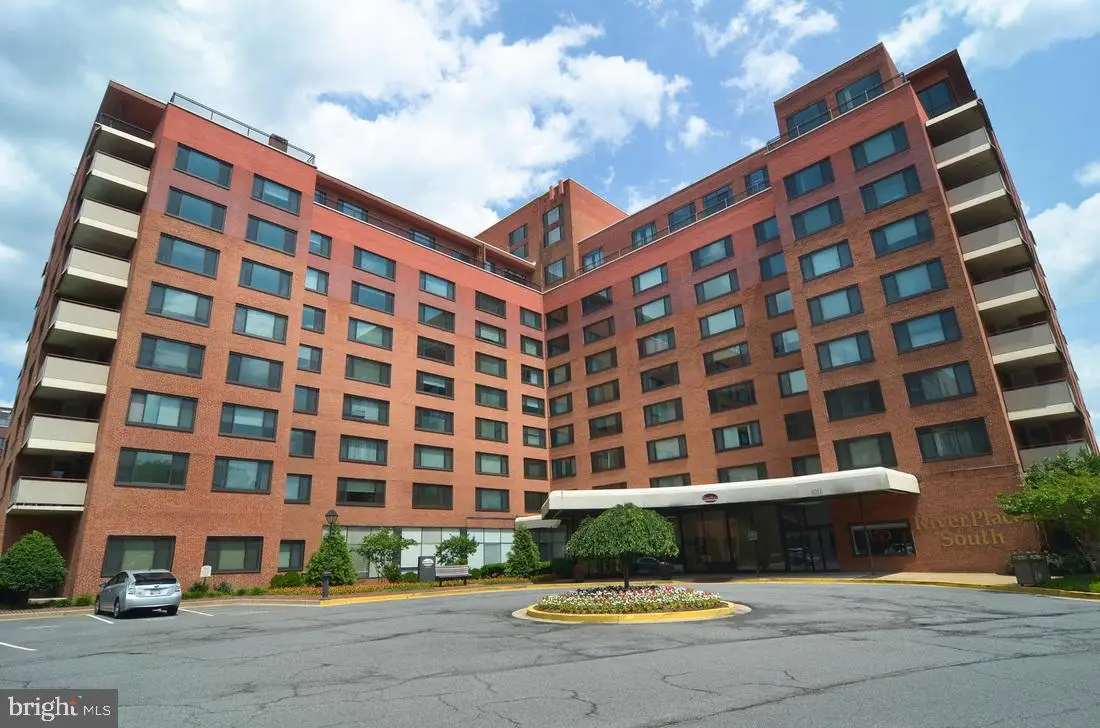 1011 Arlington Blvd #423, Arlington, VA 22209 - #1