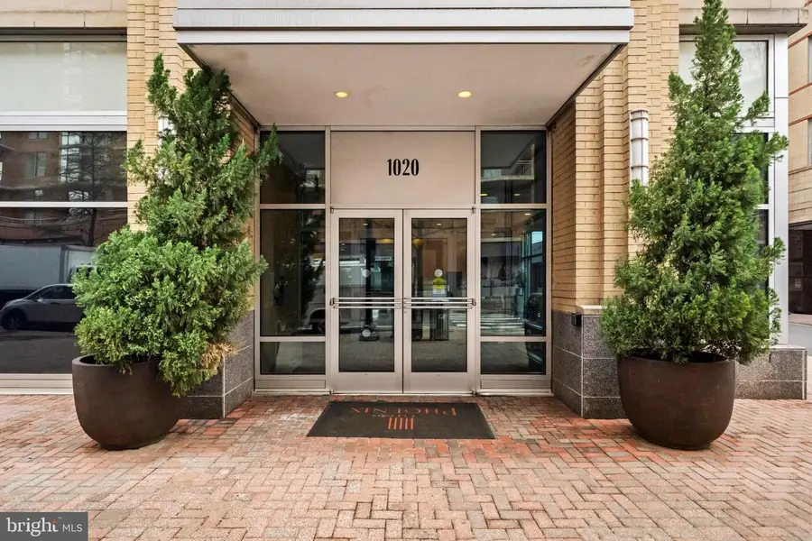 1020 N Highland St #907, Arlington, VA 22201 - #3