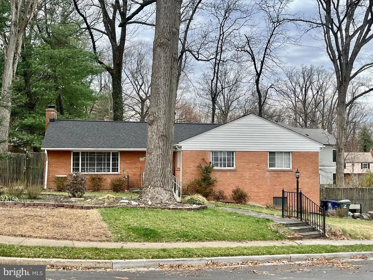 2750 N Wyoming St N, Arlington, VA 22213 - #1