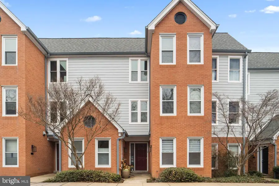 2105 N Rolfe St #a, Arlington, VA 22209 - #2