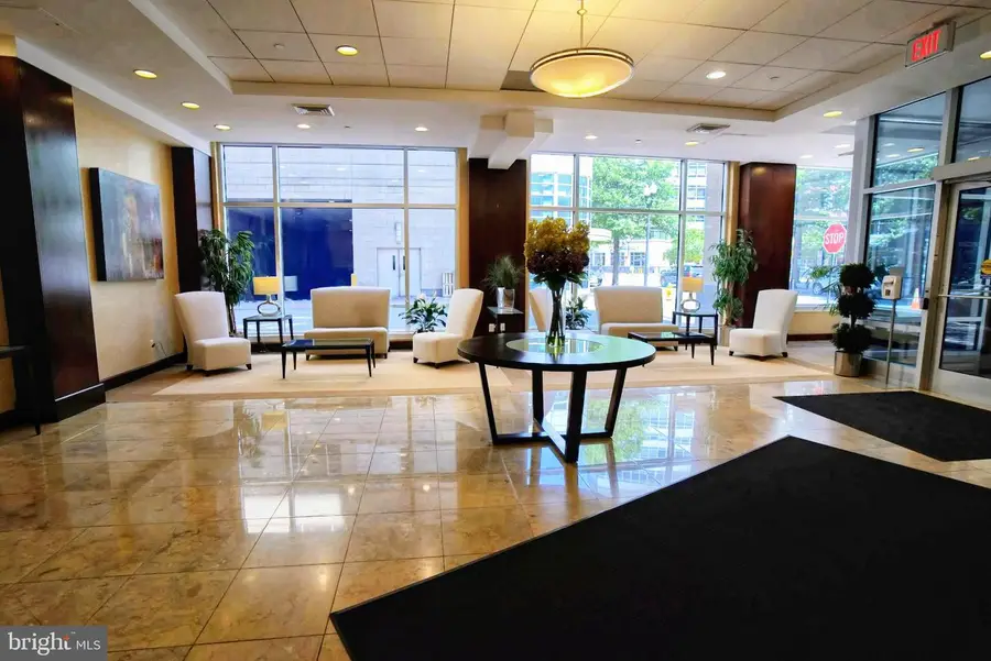 1020 N Highland St #306, Arlington, VA 22201 - #3