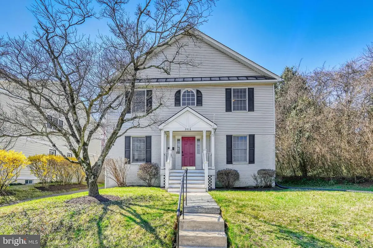 2016 N Greenbrier St, Arlington, VA 22205 - #1