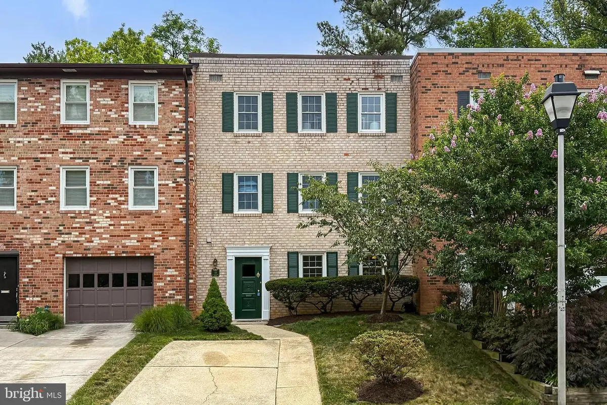 19 S Abingdon St, Arlington, VA 22204 - #1