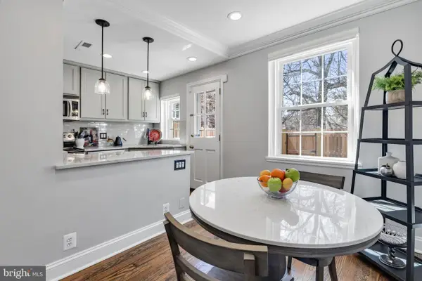 2906 S Buchanan St, ARLINGTON, VA 22206