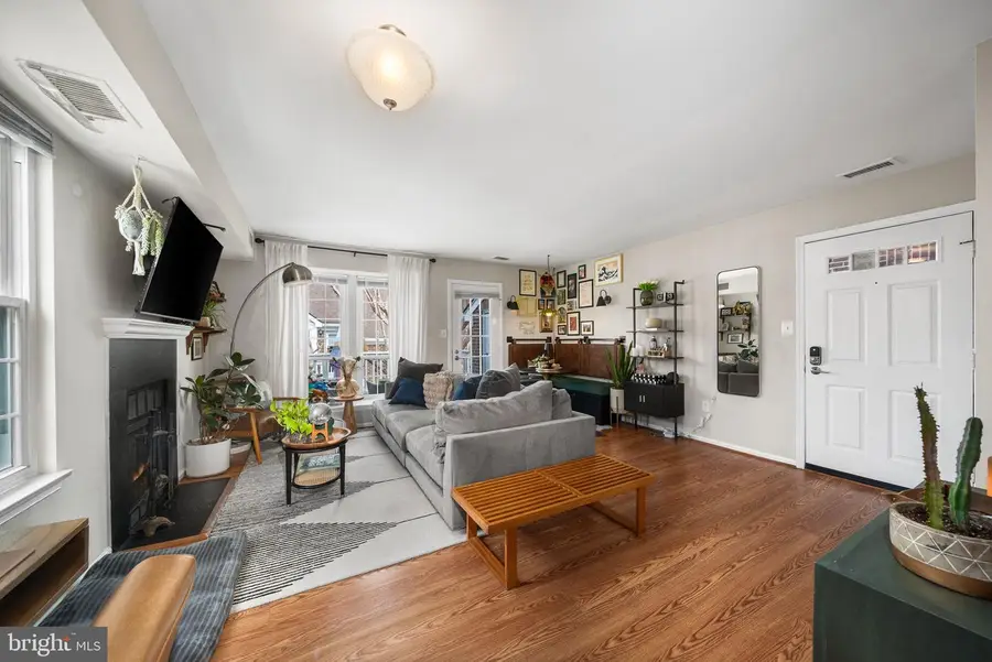 2594-h S H S Arlington Mill Dr 8 #8, Arlington, VA 22206 - #3