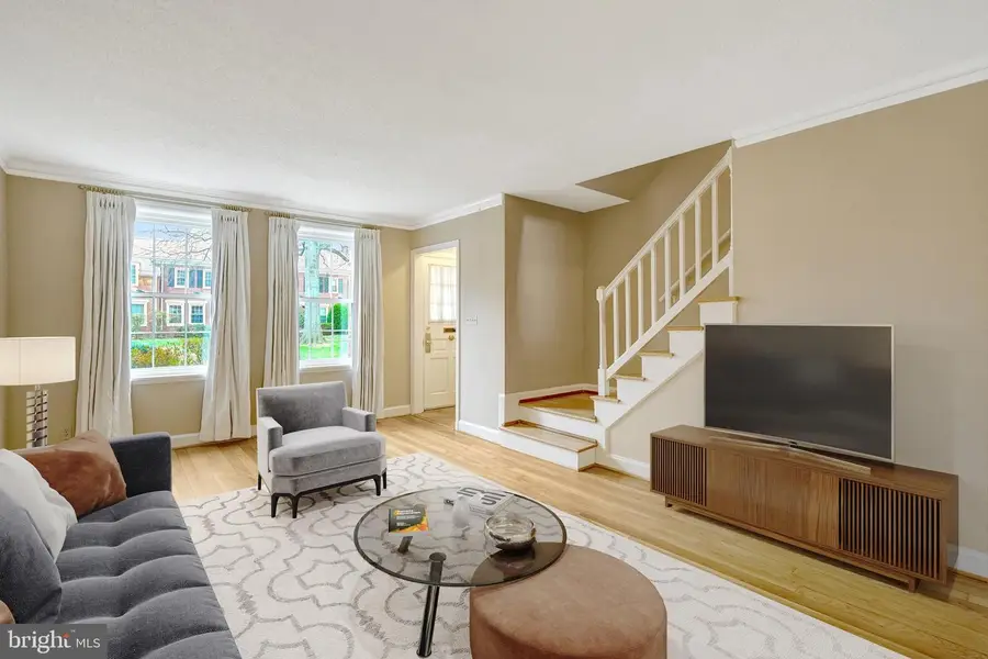 4142 36th St S, Arlington, VA 22206 - #2