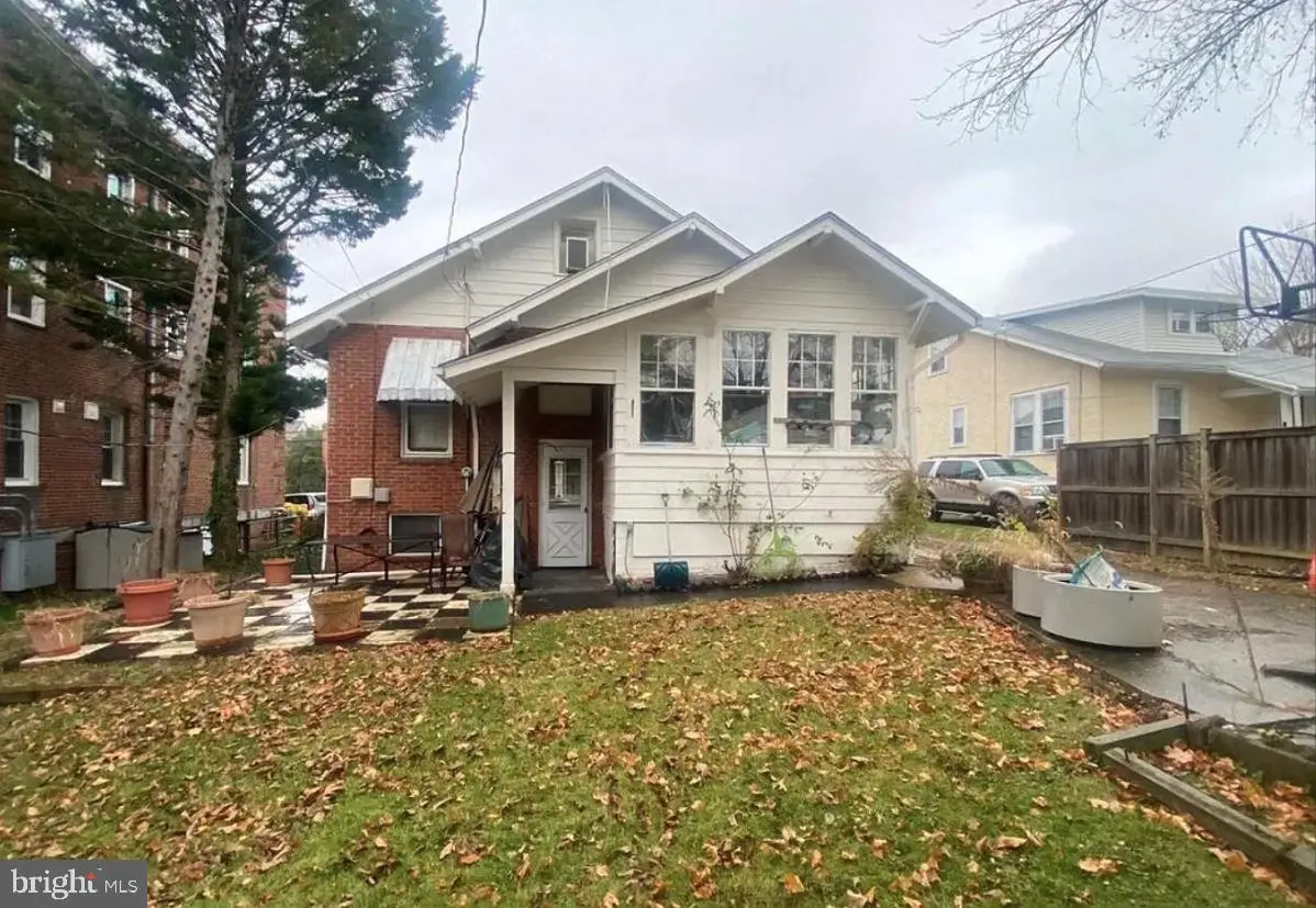 2628 Langston Blvd, Arlington, VA 22201 - #1