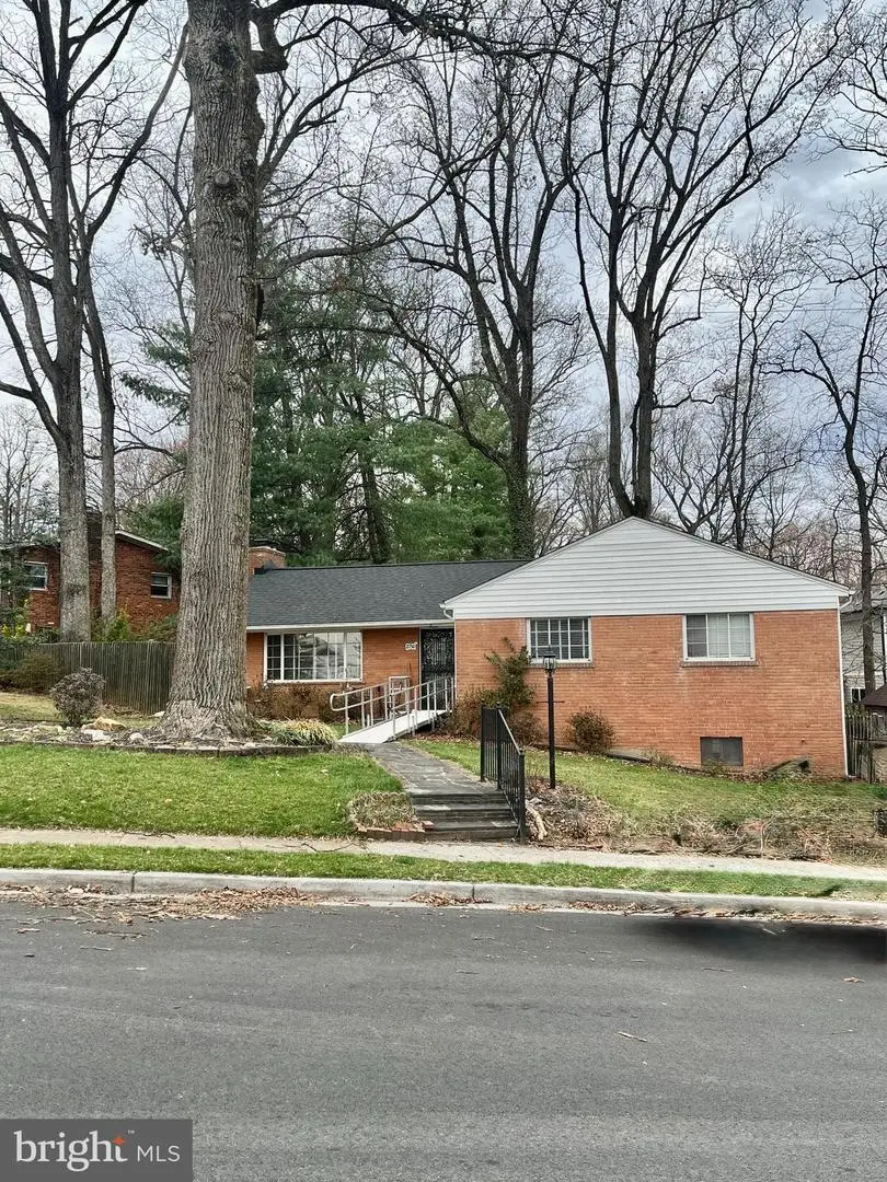 2750 N Wyoming St, Arlington, VA 22213 - #3