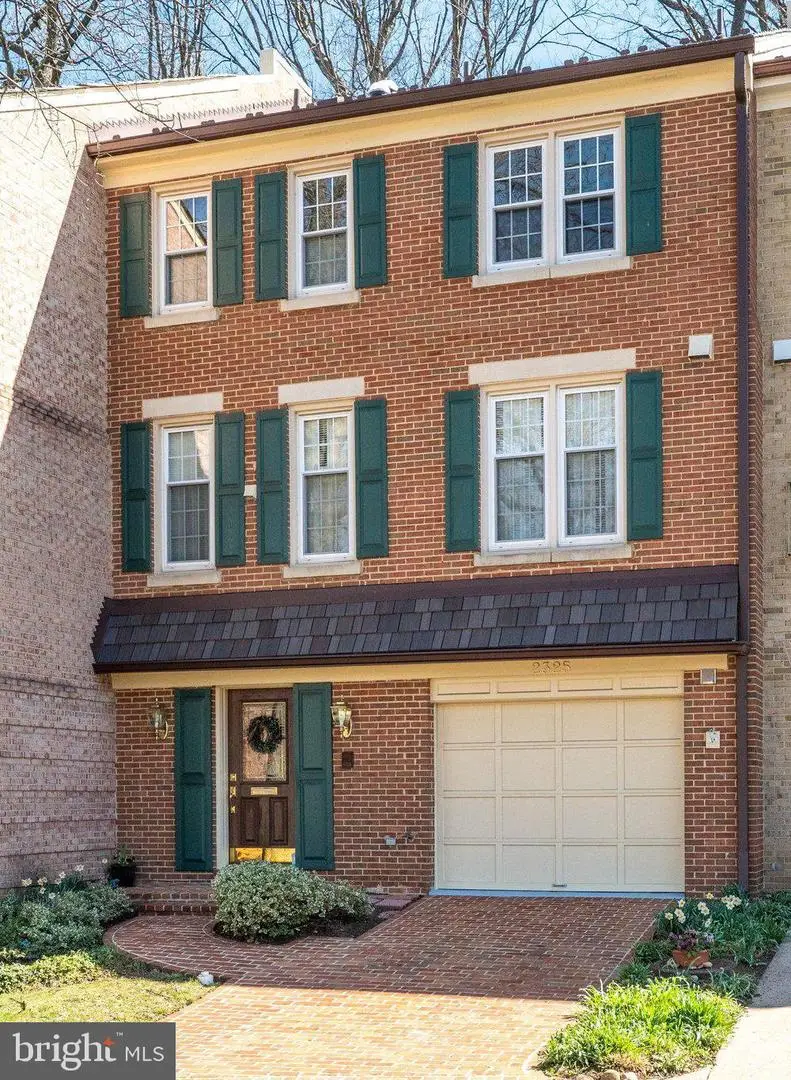 2325 S Queen St, Arlington, VA 22202 - #1