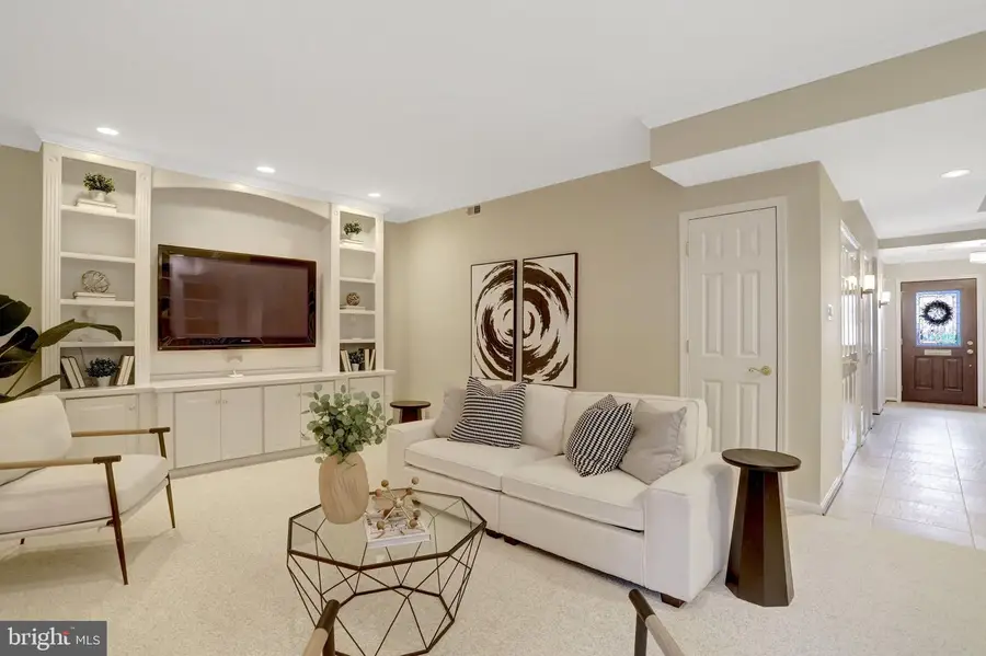 2325 S Queen St, Arlington, VA 22202 - #3