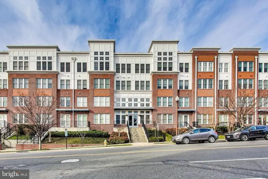 1418 N Rhodes St #b120, Arlington, VA 22209 - #3