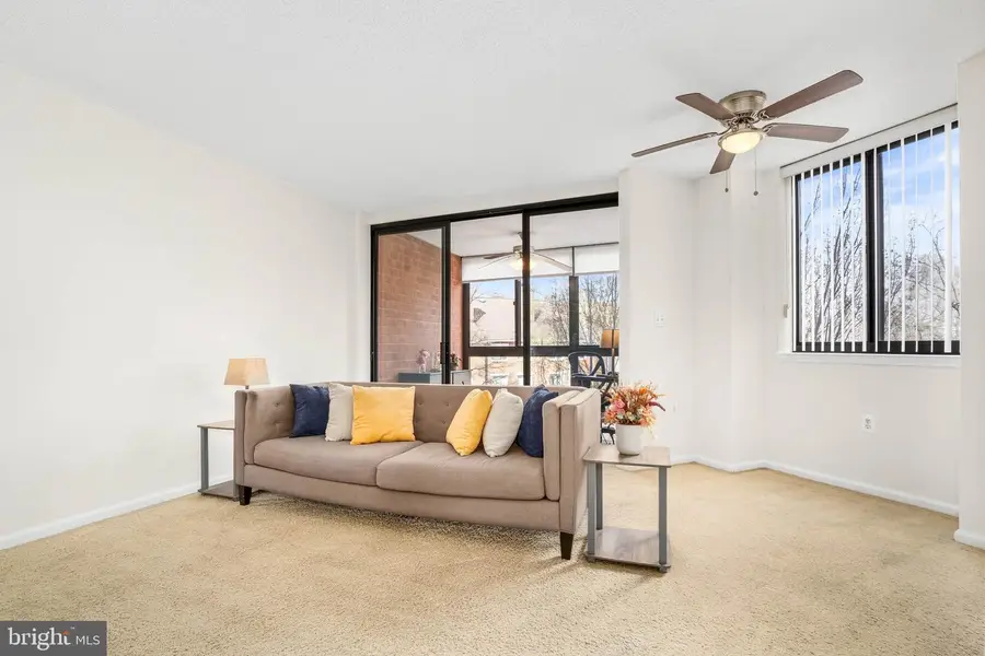 1001 N Randolph St #309, Arlington, VA 22201 - #2