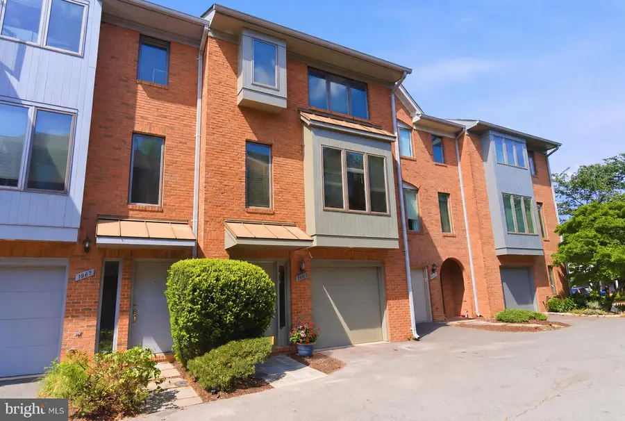 1989 N Adams St, Arlington, VA 22201 - #2