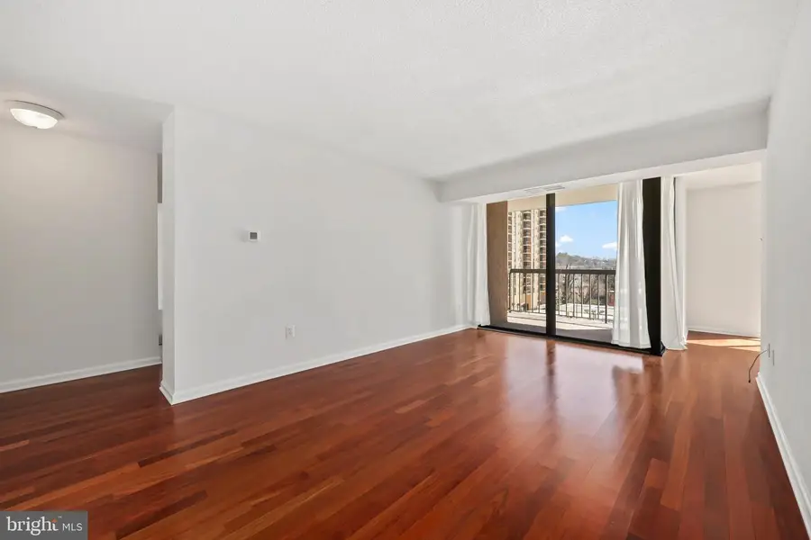 4500 Four Mile Run Dr S #413, Arlington, VA 22204 - #3