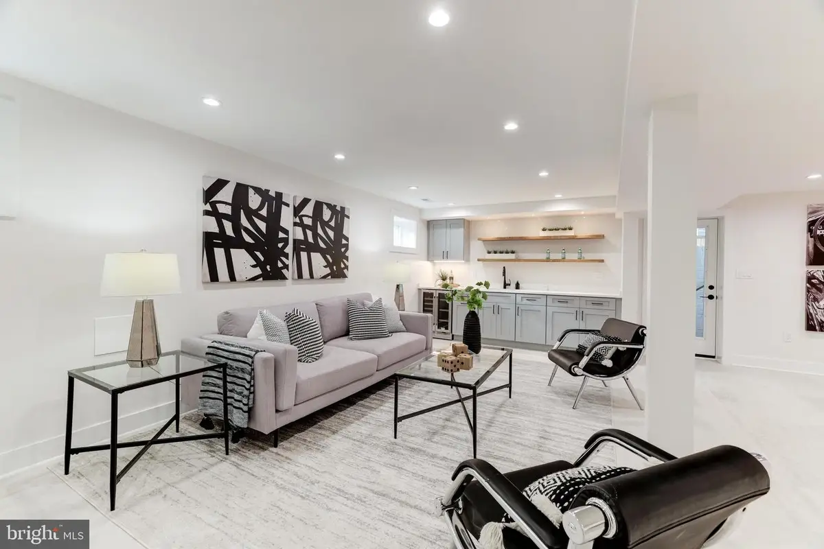 5735 4th St S, Arlington, VA 22204 - #1