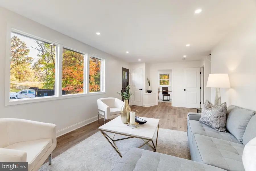 5735 4th St S, Arlington, VA 22204 - #3