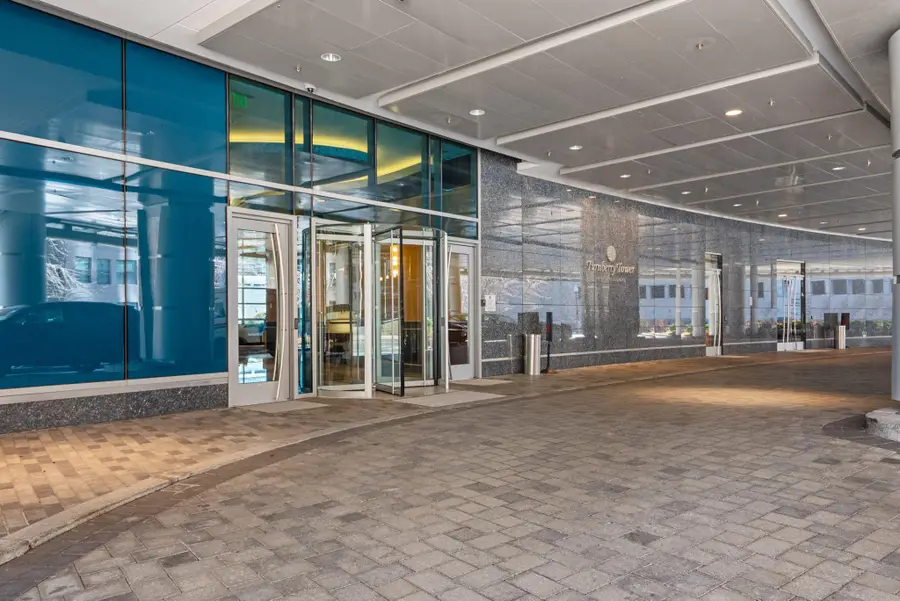 1881 N Nash St #612, Arlington, VA 22209 - #3