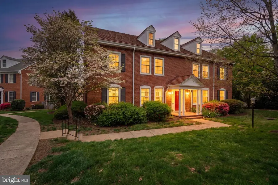 3201 S Stafford St #a1, Arlington, VA 22206 - #2