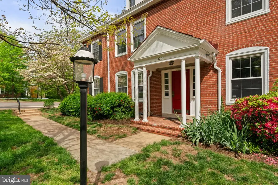3201 S Stafford St #a1, Arlington, VA 22206 - #3