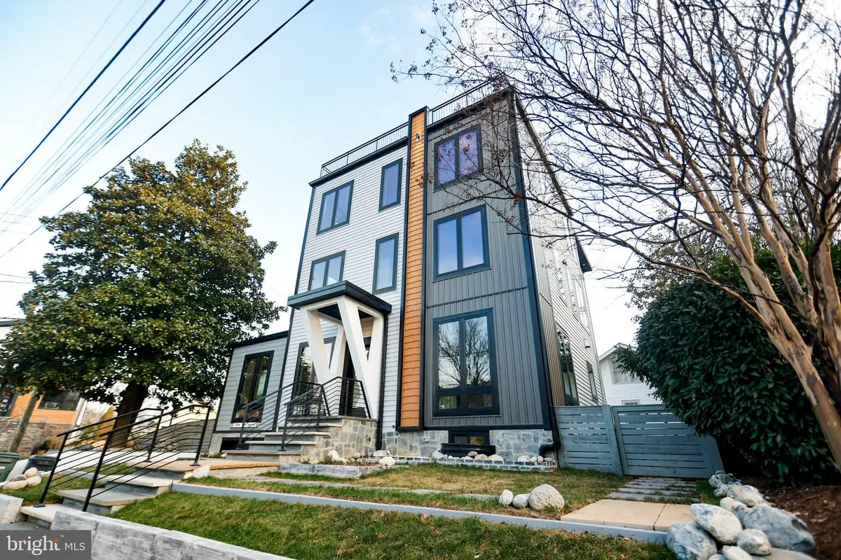 3500 7th St N, Arlington, VA 22201 - #1