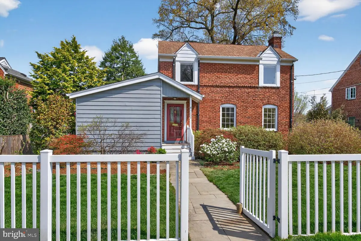 2633 N Florida St, Arlington, VA 22207 - #1