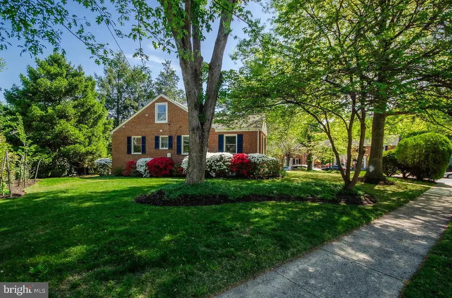 944 N Potomac St, Arlington, VA 22205 - #3