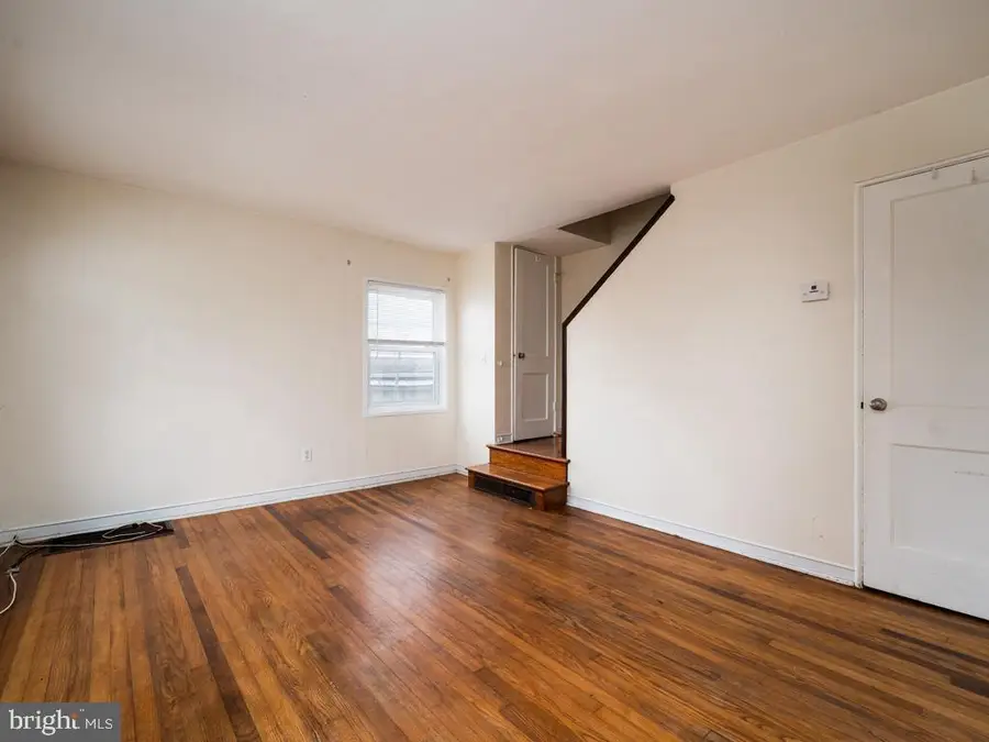 1017 S Edison St S, Arlington, VA 22204 - #2
