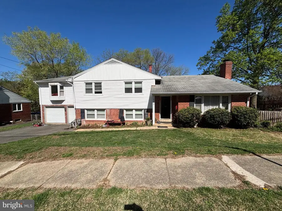 5609 Yorktown Blvd N, Arlington, VA 22207 - #2