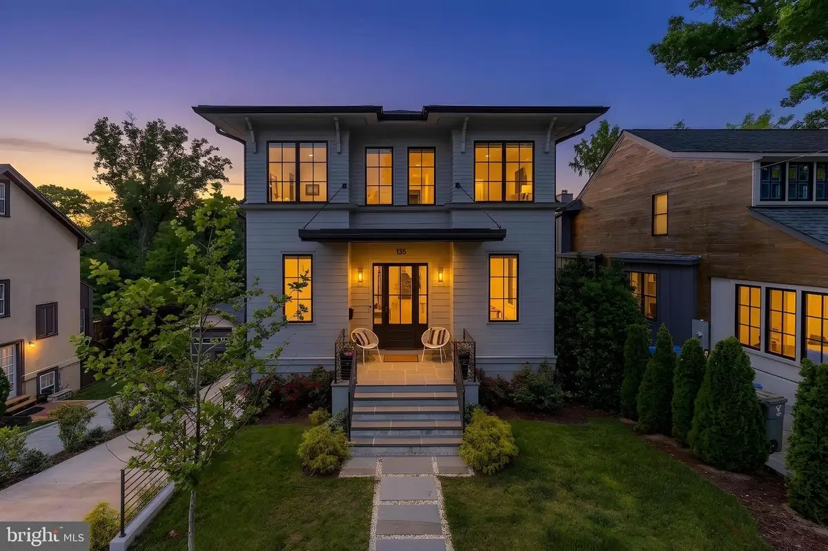 135 N Edgewood St, Arlington, VA 22201 - #1