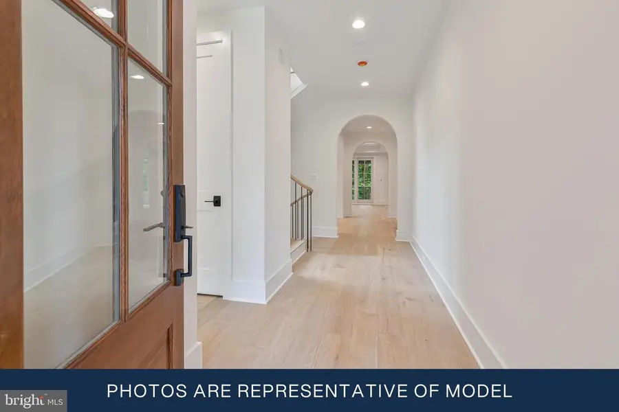 123 N Edgewood St, Arlington, VA 22201 - #2