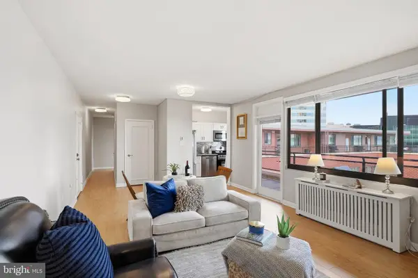 1121 Arlington Blvd #1004, ARLINGTON, VA 22209