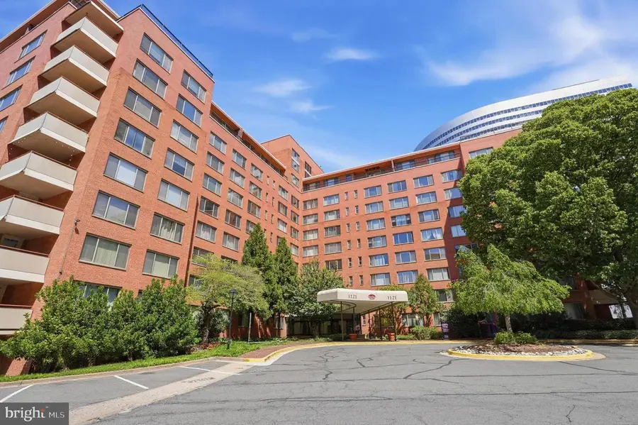 1121 Arlington Blvd #1004, Arlington, VA 22209 - #3