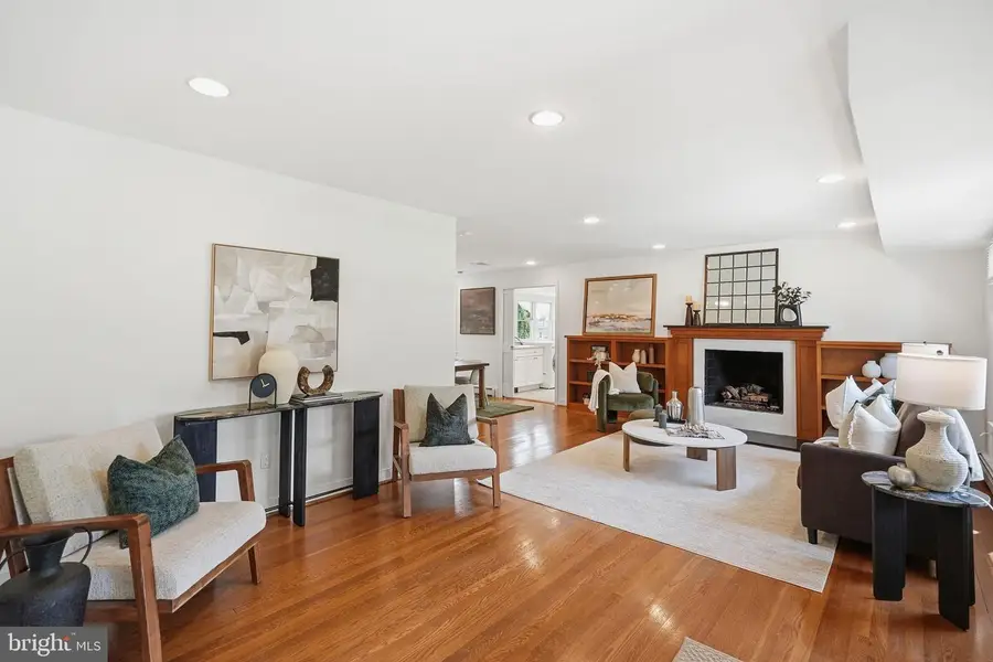 3605 N Upland St, Arlington, VA 22207 - #2
