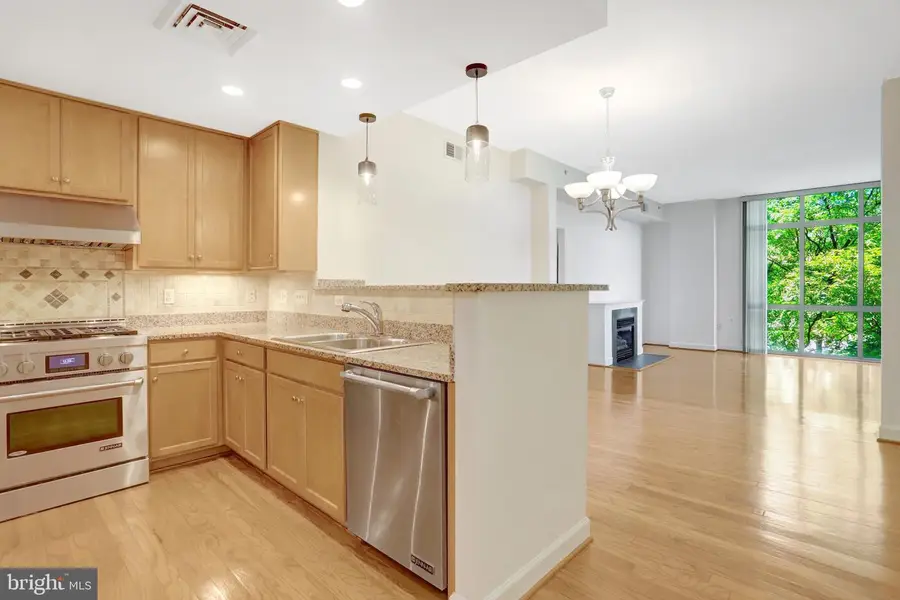 1000 N Randolph St N #304, Arlington, VA 22201 - #3